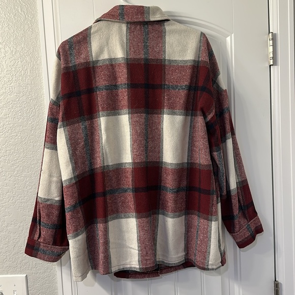 Women’s Maroon Shacket - Picture 3 of 4